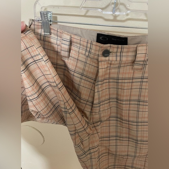 ✨Men’s Oakley Plaid Short Size 30 - Picture 6 of 10